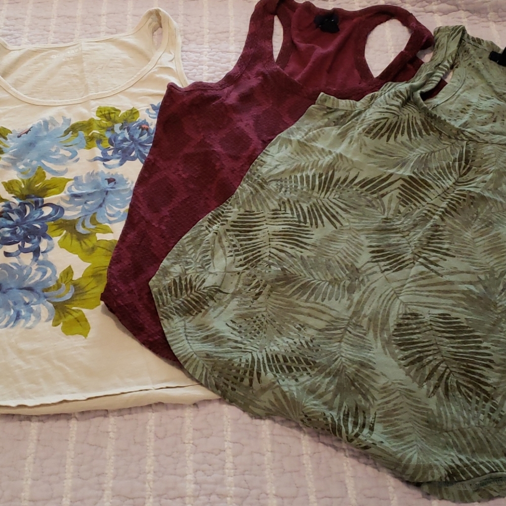 5 for $20 Bundle of 3 tank tops